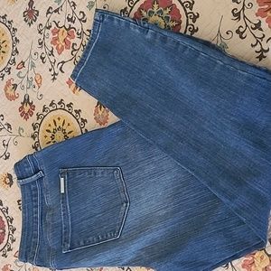 White House Black Market skinny crop jeans